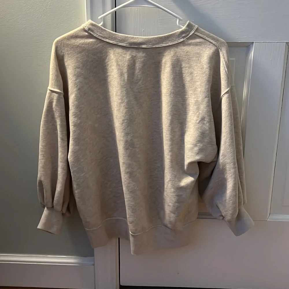 abercrombie and fitch sweater - Picture 3 of 3